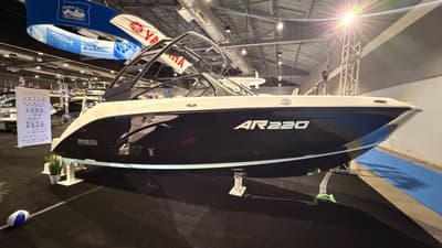 BOATZON | Yamaha AR220 2026