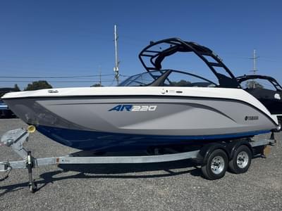 BOATZON | YAMAHA AR220 2026