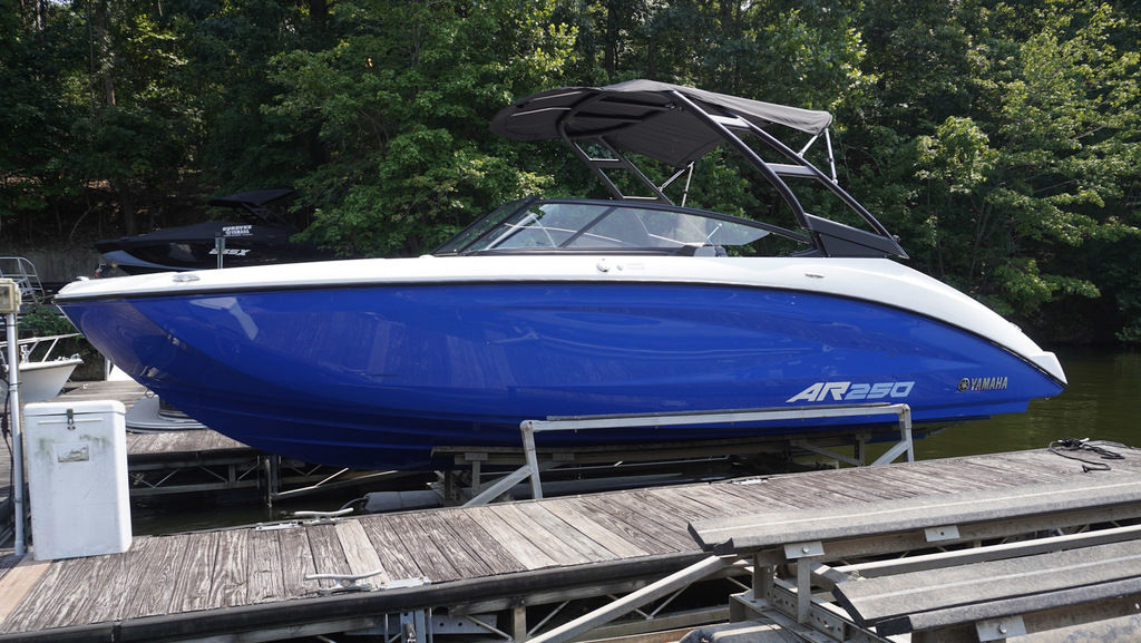 2025 Yamaha Boats AR250 - Sold Boat