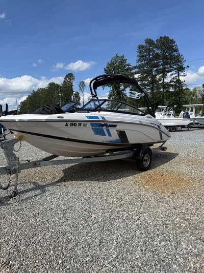 BOATZON | Yamaha Boats 195 AR195 2022