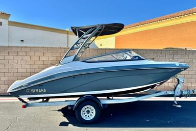 BOATZON | Yamaha Boats 195S 2021