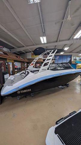 BOATZON | Yamaha Boats 195S 2025