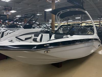 BOATZON | Yamaha Boats 195S 2025