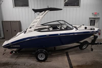 BOATZON | Yamaha Boats 195S 2026