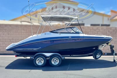 BOATZON | Yamaha Boats 212 Limited 2017