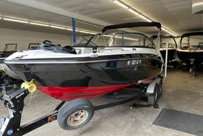 BOATZON | Yamaha Boats 212 Limited 2018