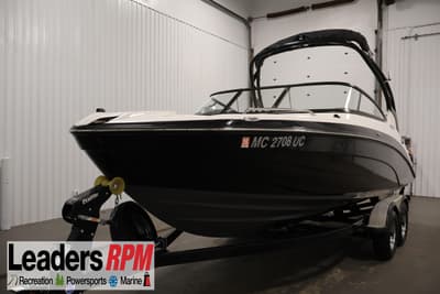 BOATZON | Yamaha Boats 212 Limited S 2017