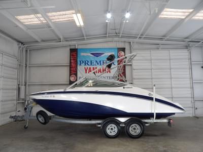 BOATZON | Yamaha Boats 212X 2012
