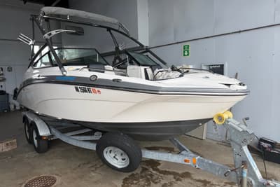 BOATZON | Yamaha Boats 212X 2015