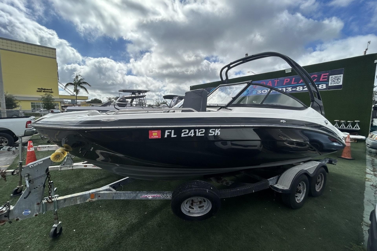 2017 Yamaha Boats 212X - Sold Boat