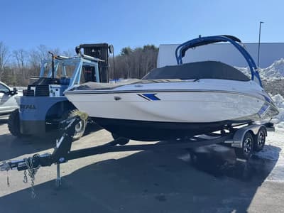 BOATZON | Yamaha Boats 212X 2019