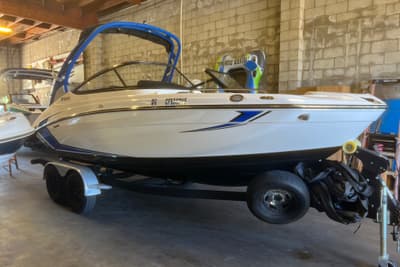 BOATZON | Yamaha Boats 212X 2019