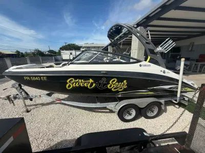 BOATZON | Yamaha Boats 212X 2020
