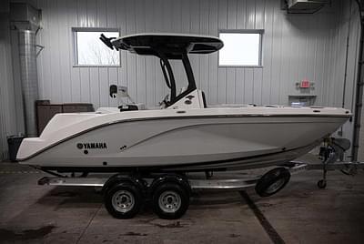 BOATZON | Yamaha Boats 222 FSH Sport E 2025