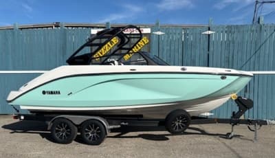 BOATZON | Yamaha Boats 222S 2026