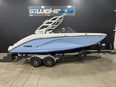BOATZON | Yamaha Boats 222SD 2027