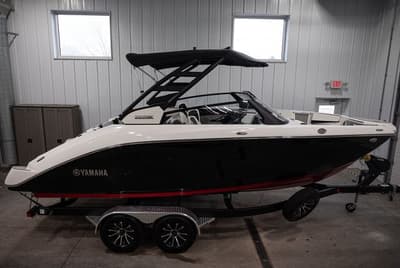 BOATZON | Yamaha Boats 222SE 2025 BOATZON | Yamaha Boats 222SE 2025