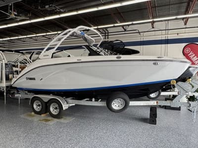 BOATZON | Yamaha Boats 222SE 2026 BOATZON | Yamaha Boats 222SE 2026