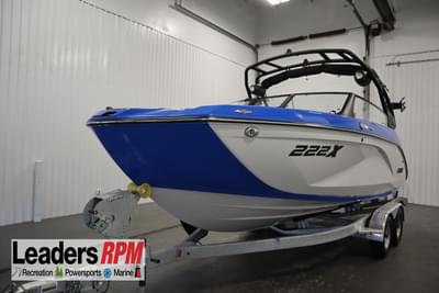 BOATZON | Yamaha Boats 222XE 2025
