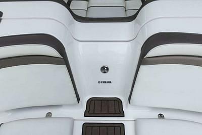 BOATZON | Yamaha Boats 242 Limited ESeries 2016 BOATZON | Yamaha Boats 242 Limited ESeries 2016
