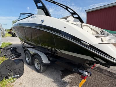 BOATZON | Yamaha Boats 242 Limited S 2015 BOATZON | Yamaha Boats 242 Limited S 2015
