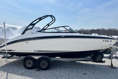 BOATZON | Yamaha Boats 242 Limited S 2016