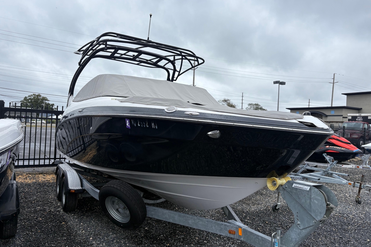 2016 Yamaha Boats 242 Limited S - Sold Boat