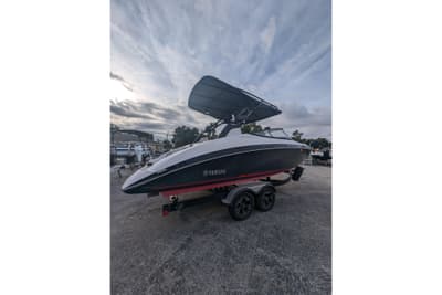 BOATZON | Yamaha Boats 242 Limited S 2017 BOATZON | Yamaha Boats 242 Limited S 2017