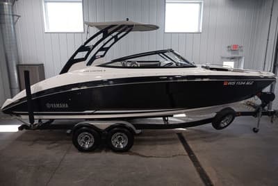BOATZON | Yamaha Boats 242 Limited S 2017
