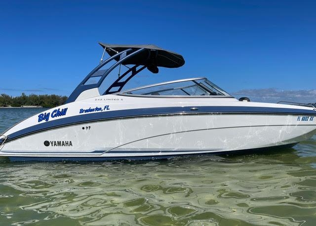 2018 Yamaha Boats 242 Limited S - Sold Boat