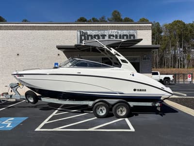 BOATZON | Yamaha Boats 242 Limited SESeries dmscategoryfloorplan 2017