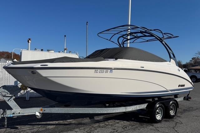 2020 Yamaha Boats 242SE - Sold Boat