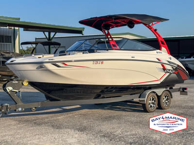 BOATZON | Yamaha Boats 242X ESeries 2019