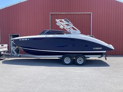 BOATZON | Yamaha Boats 252S 2021 BOATZON | Yamaha Boats 252S 2021