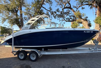 BOATZON | Yamaha Boats 252S 2021