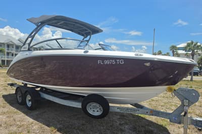BOATZON | Yamaha Boats 252SD 2022
