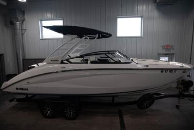 BOATZON | Yamaha Boats 252SD 2024 BOATZON | Yamaha Boats 252SD 2024