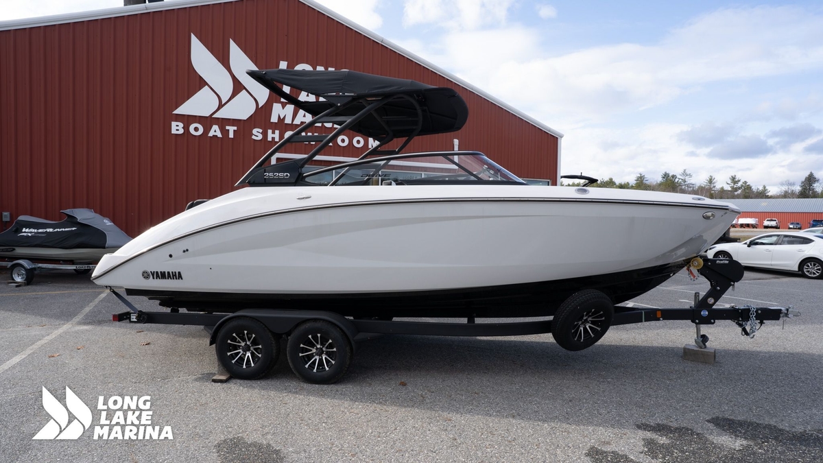 2025 Yamaha Boats 252SD - Sold Boat