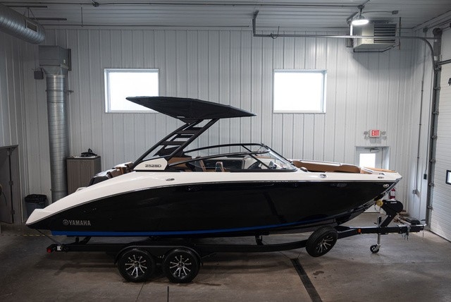 2026 Yamaha Boats 252SD - Sold Boat