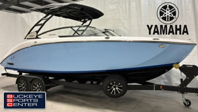 BOATZON | Yamaha Boats 252SD 2026