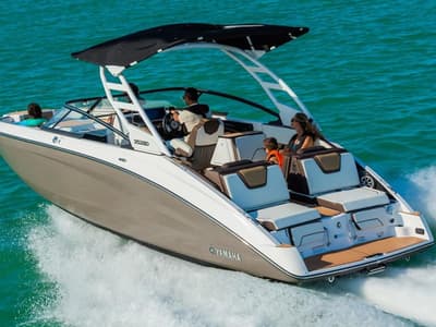 BOATZON | Yamaha Boats 252SE 2023