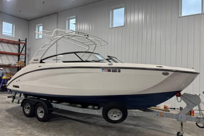 BOATZON | Yamaha Boats 252SE 2023 BOATZON | Yamaha Boats 252SE 2023