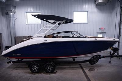 BOATZON | Yamaha Boats 252SE 2025 BOATZON | Yamaha Boats 252SE 2025