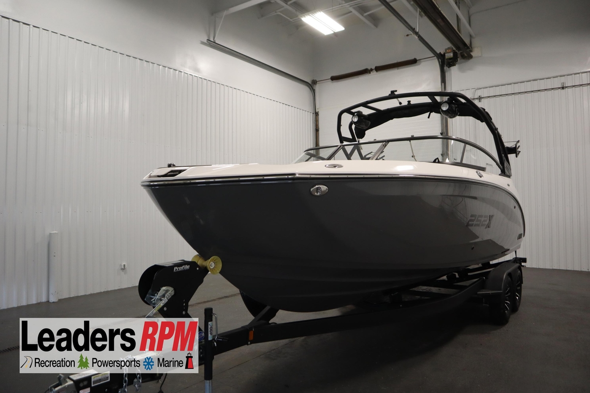 2025 Yamaha Boats 252XE - Sold Boat