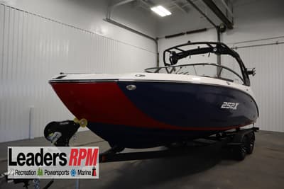 BOATZON | Yamaha Boats 252XE 2025 BOATZON | Yamaha Boats 252XE 2025
