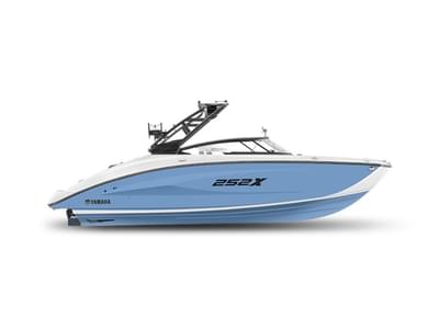 BOATZON | Yamaha Boats 252XE 2026