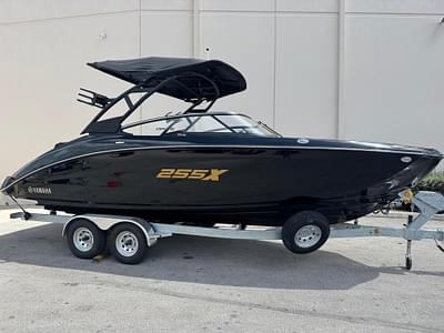 BOATZON | Yamaha Boats 255XD 2025 BOATZON | Yamaha Boats 255XD 2025