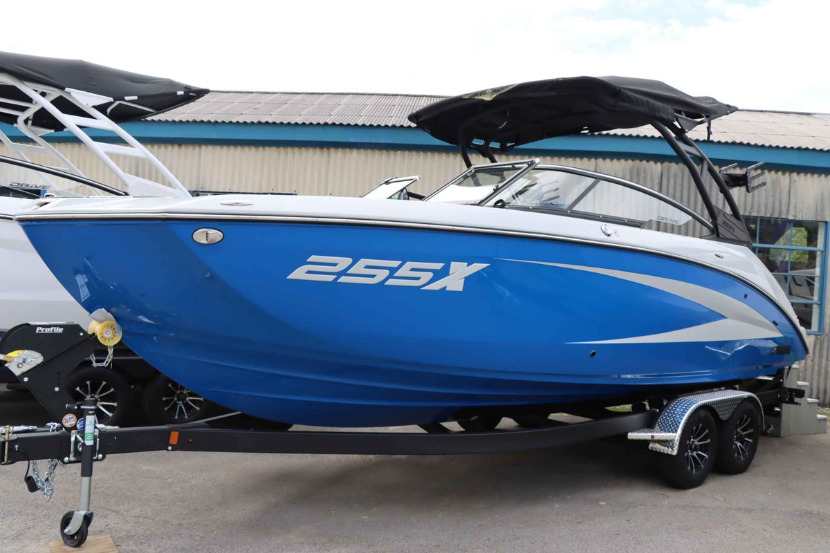 Yamaha Boats 255XD 2025