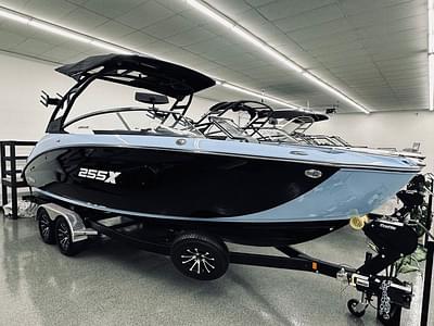 BOATZON | Yamaha Boats 255XD 2025