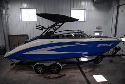 BOATZON | Yamaha Boats 255XD 2025 BOATZON | Yamaha Boats 255XD 2025